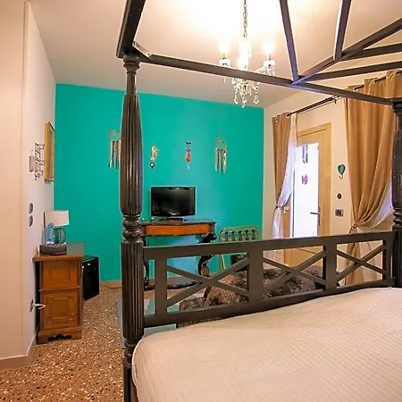 Oda ve Kahvaltı La Corte Chioggia